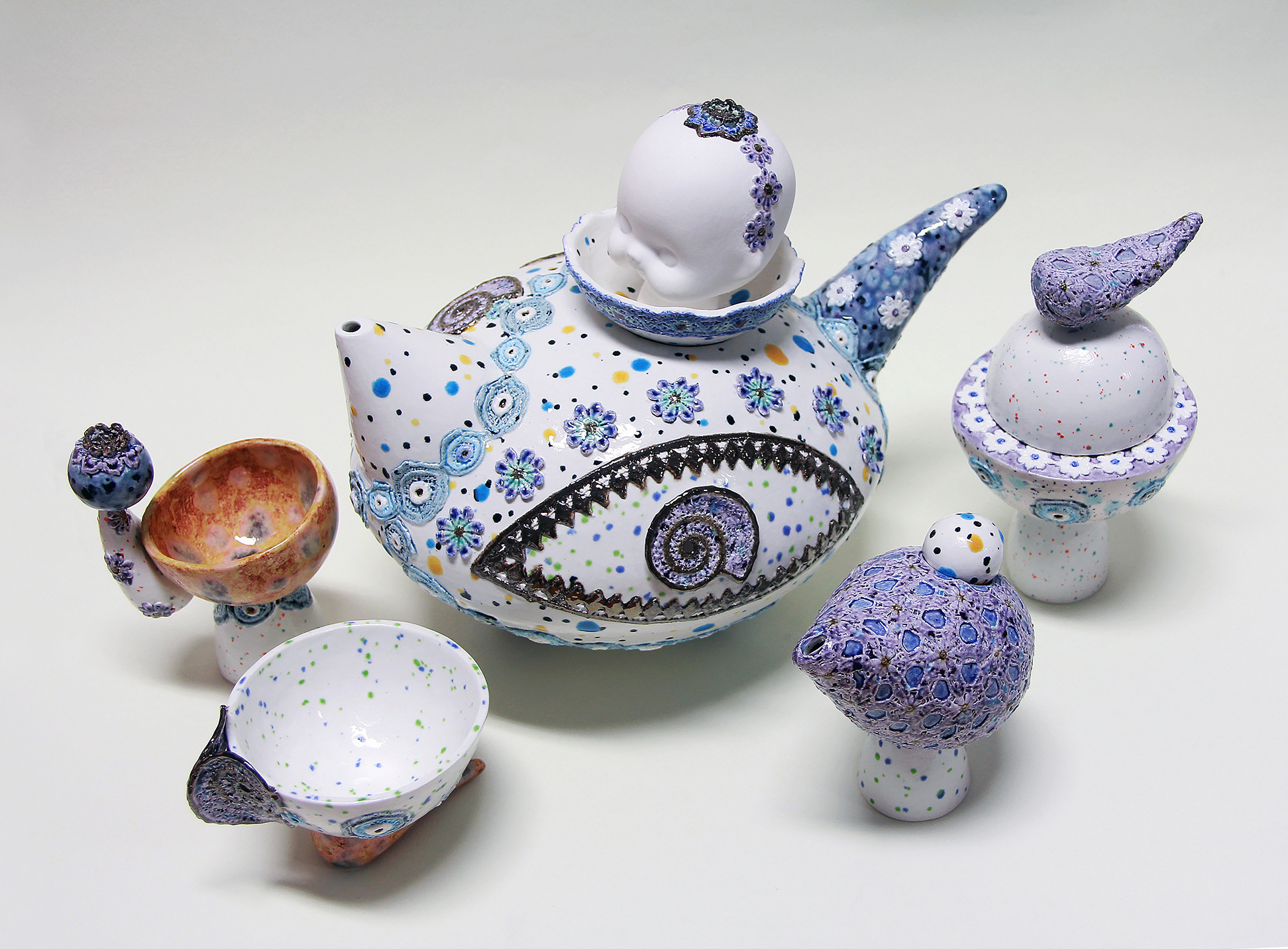 Concept:  When a teapot wants to play toys