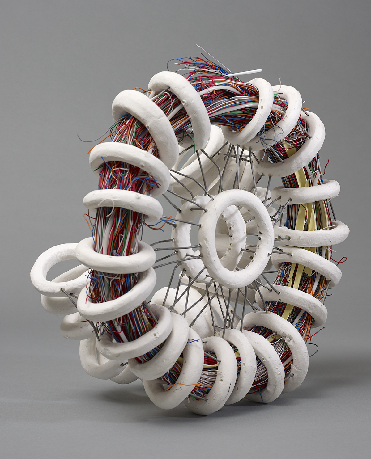 Ceramic Souther Ice porcelain customised paper clay, nichrome wire
Photo:  Victor France