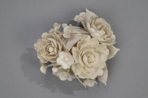 The floriography of these two flowers represents “longing for what could have been”