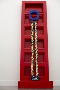 Additional material : wood and sequence fabric