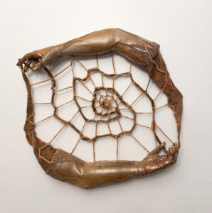 Clay dyed fiber components